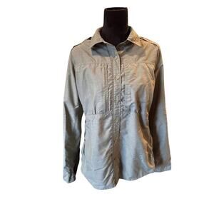 The North Face Green Lightweight Long Sleeve Button-Up Shirt Women's Size XL